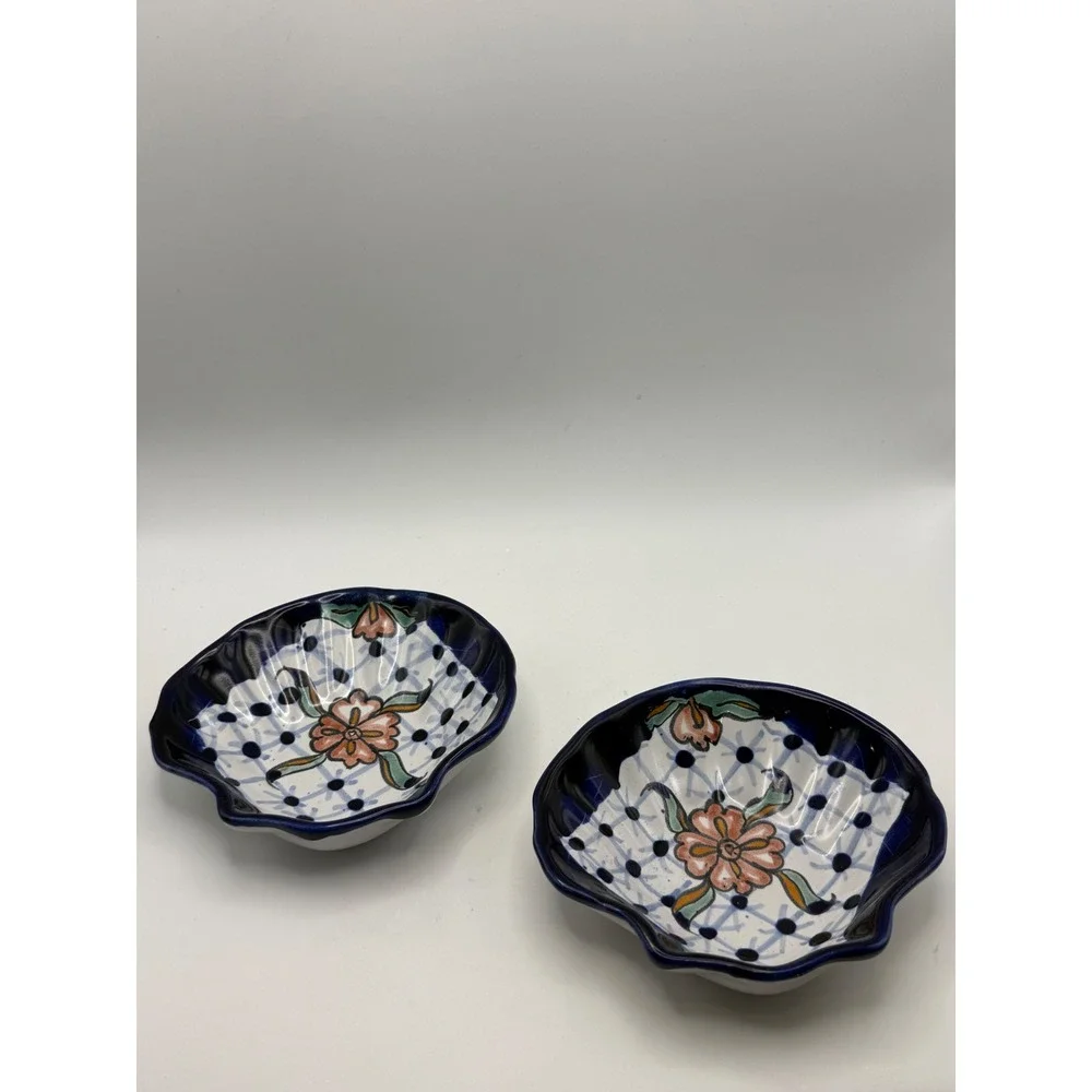 Talavera Mexican Pottery Shell Trinket Dishes‎ Hand Painted Blue Floral set of 2
